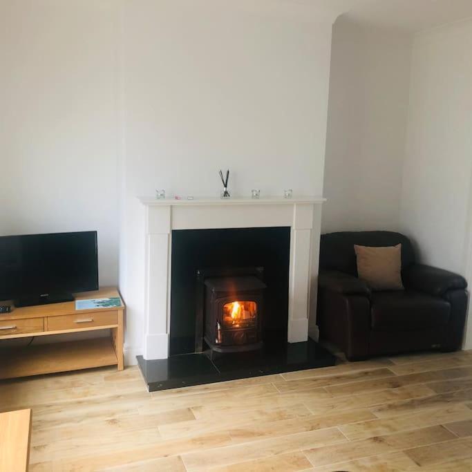 Townhouse Clifden: Located In The Heart Of Connemara别墅 外观 照片