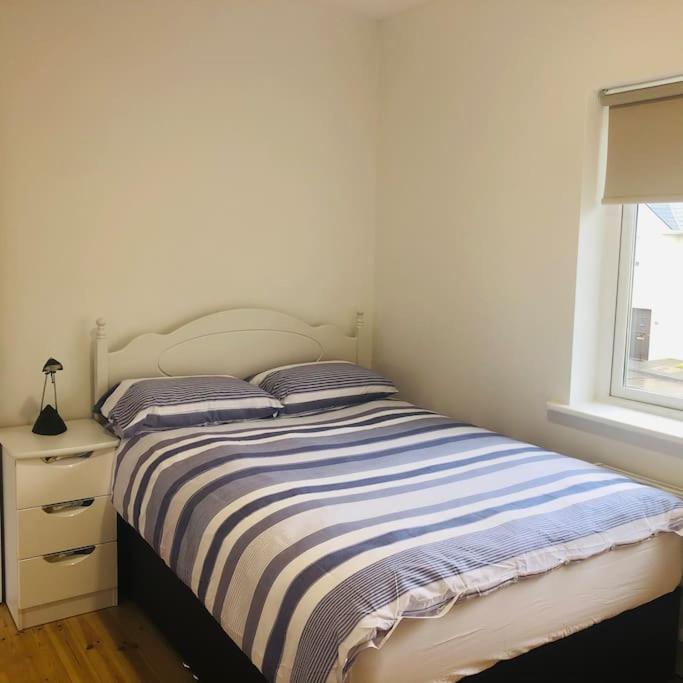 Townhouse Clifden: Located In The Heart Of Connemara别墅 外观 照片